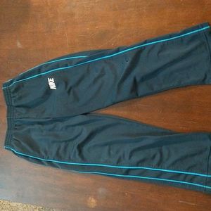 Boys Nike pants 7